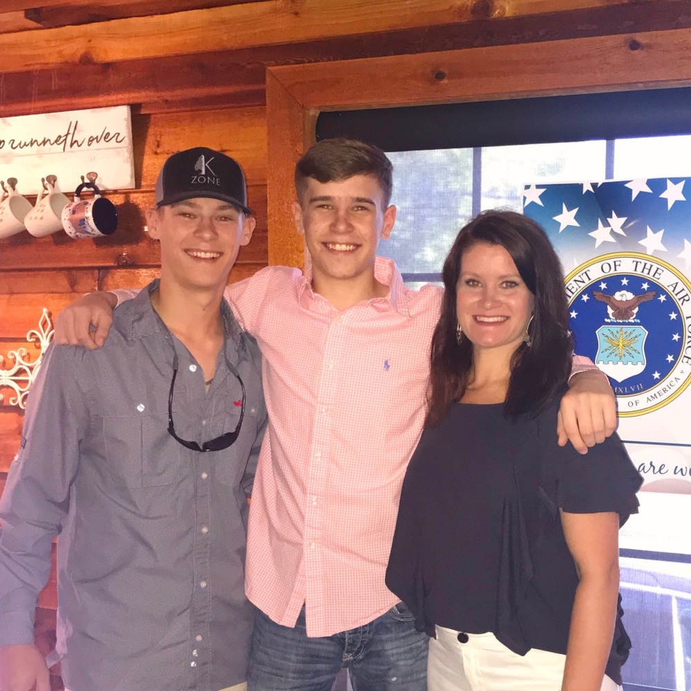 Meet your Posher, Julie